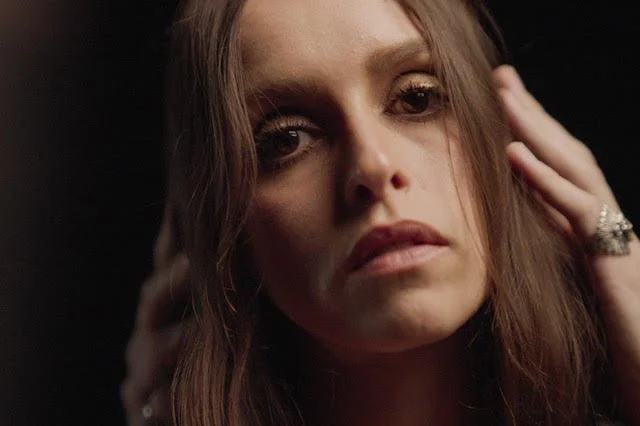 Album Review: Tess Parks - 'Pomegranate' — When The Horn Blows